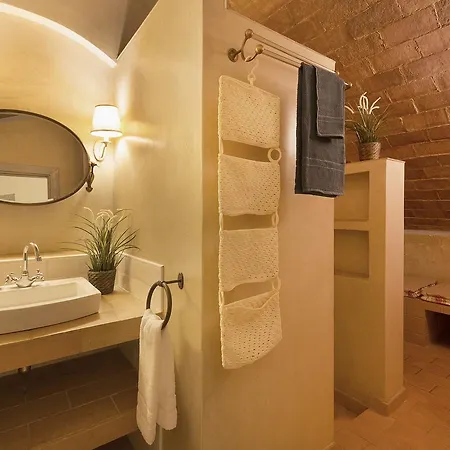 Palace Gracia Nextdoor Apartment