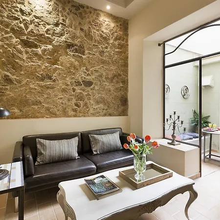 Palace Gracia Nextdoor Apartment *